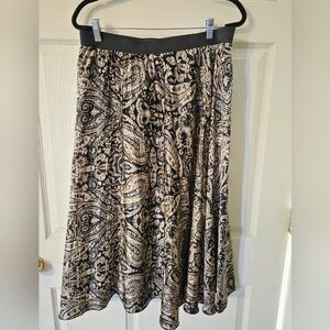 Women's Elegant Black and Cream Paisley Skirt Size XL